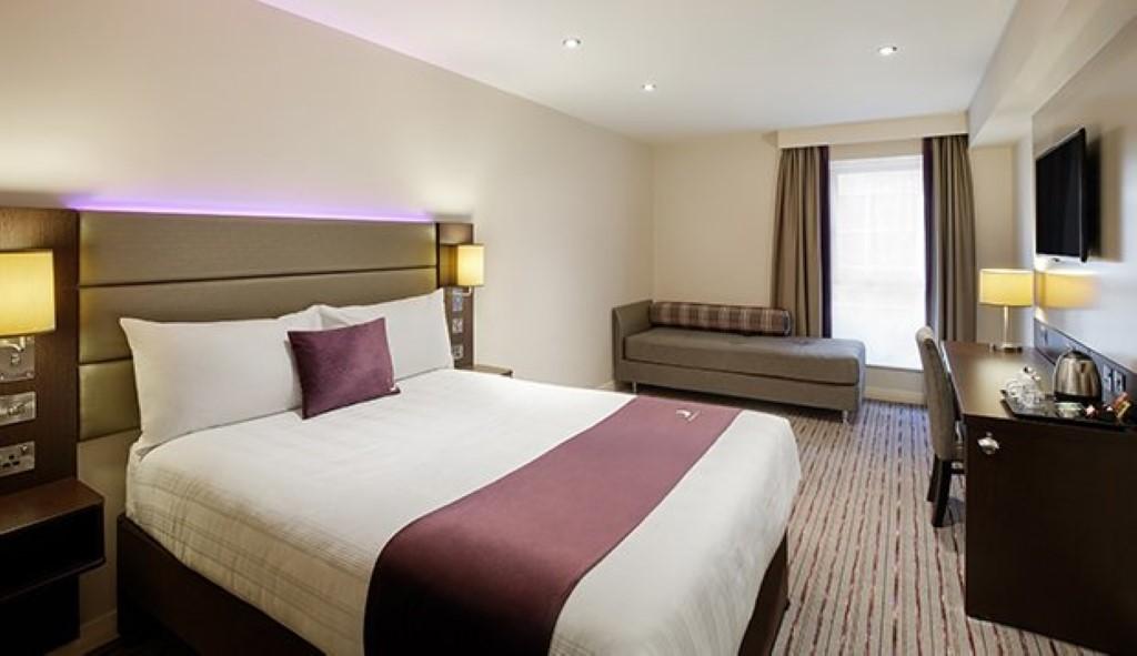 Premier Inn London Southwark エクステリア 写真